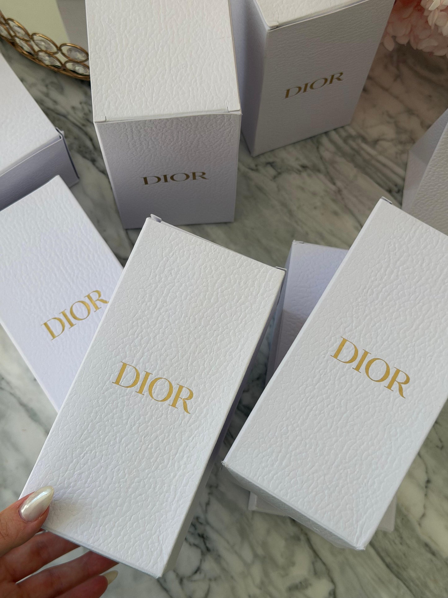 DIOR Travel Mug 400ml
White and Grey Toile de Jouy Palms Stainless Steel