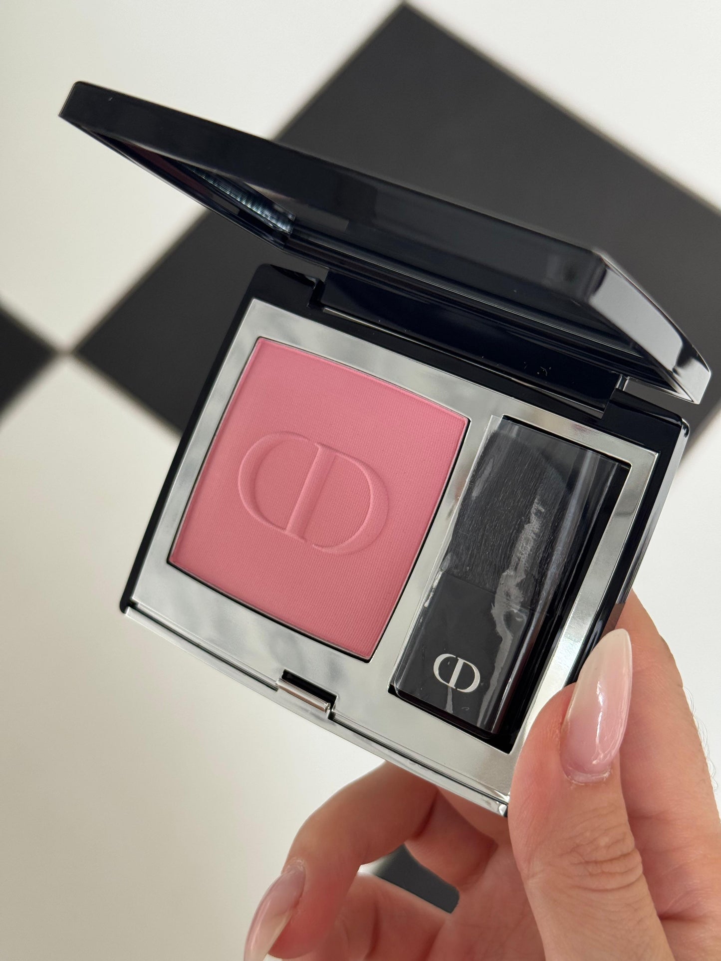 DIOR Rouge Blush Matte
Longwear Couture (475)