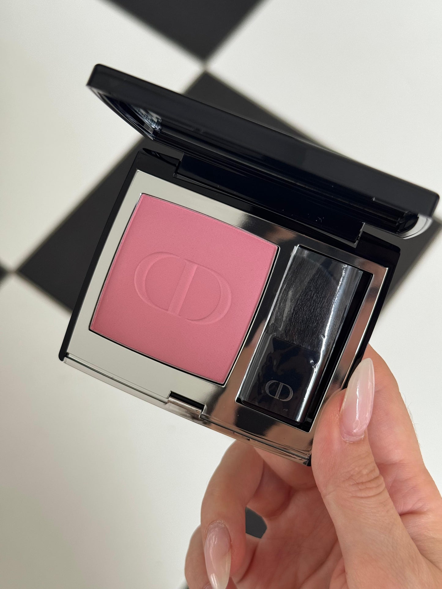 DIOR Rouge Blush Matte
Longwear Couture (475)