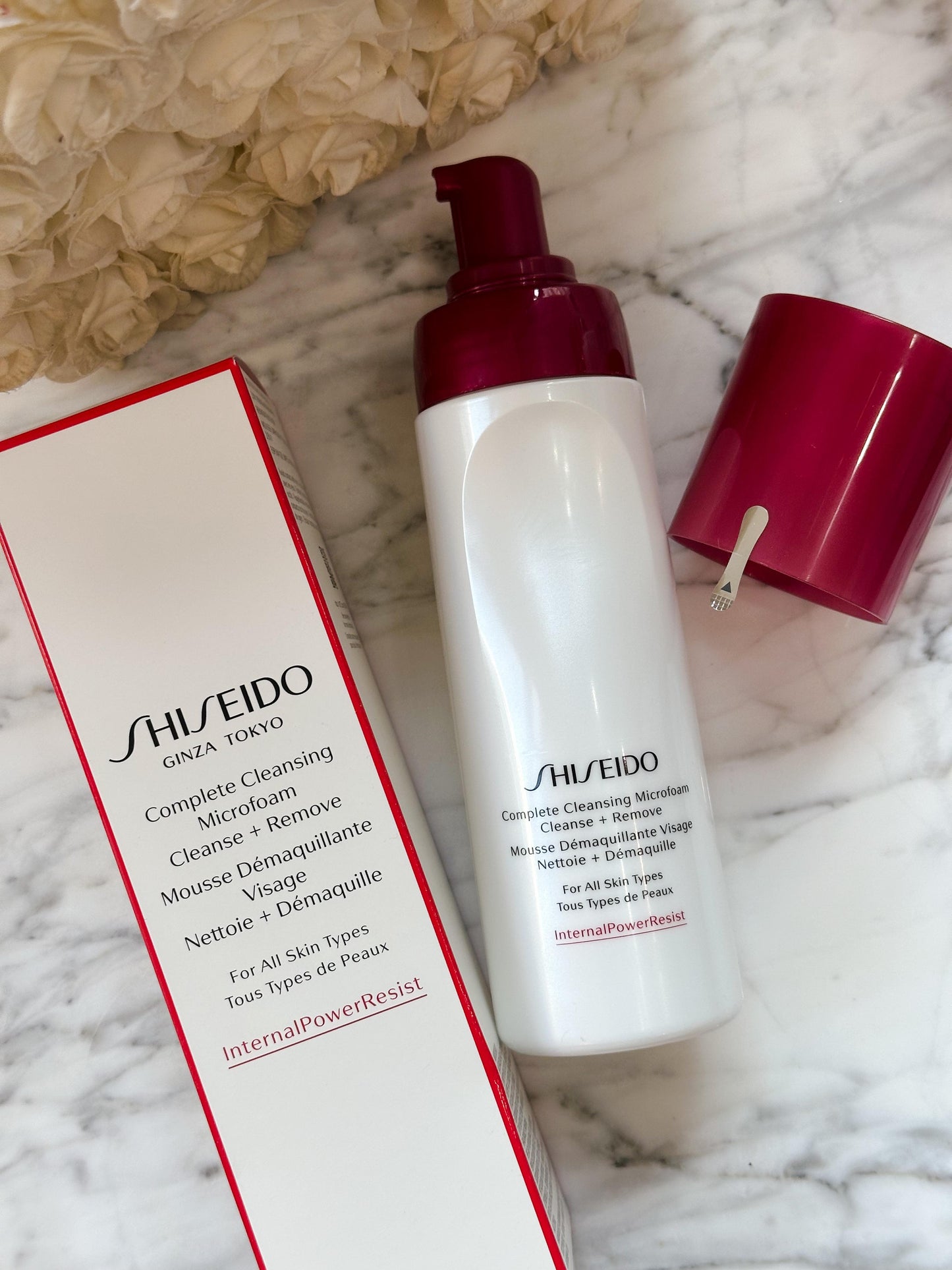 SHISEIDO
Complete Cleansing Microfoam
Oil-Free Instant Foaming Cleanser