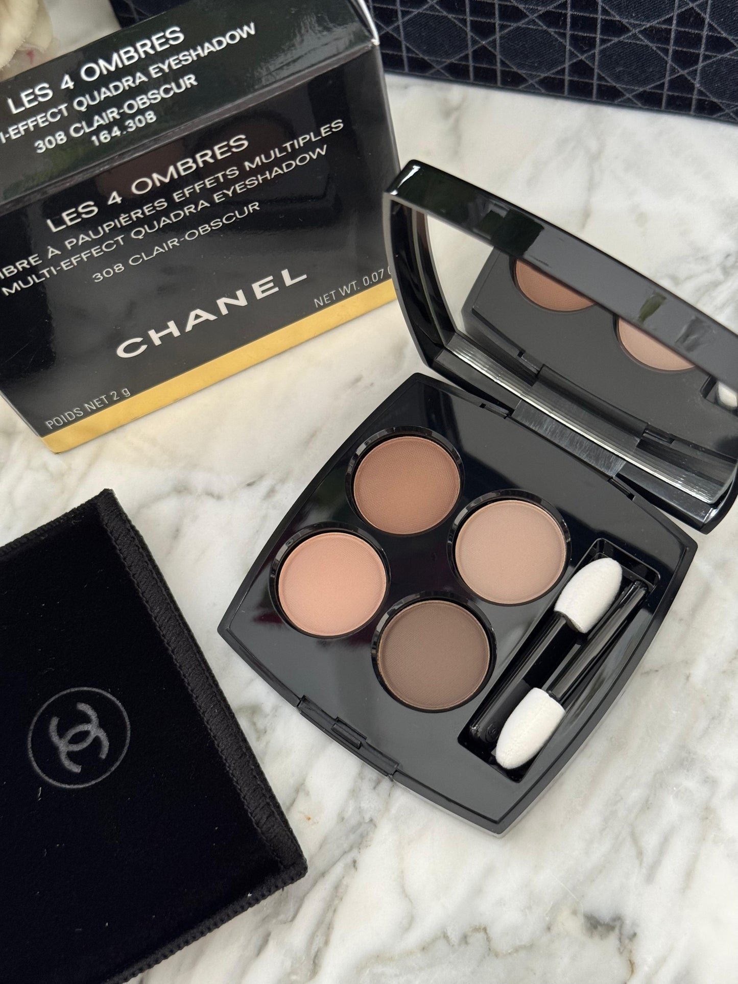 CHANEL Les 4 Ombres
Multi-Effect Quadra Eyeshadow (308)