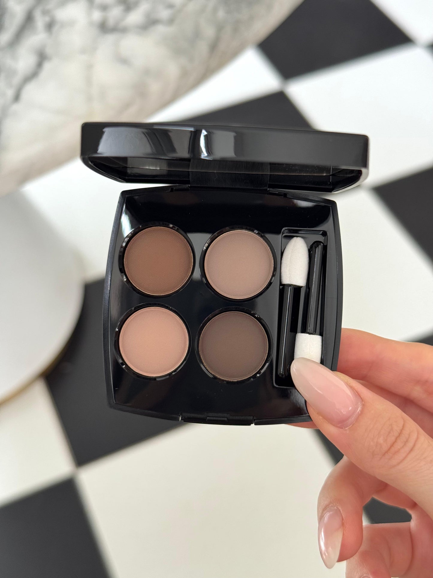 CHANEL Les 4 Ombres
Multi-Effect Quadra Eyeshadow (308)