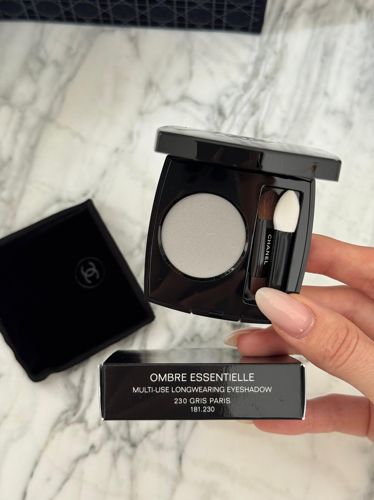CHANEL Ombre Essentielle Multi-Use Longwearing Eyeshadow (230)