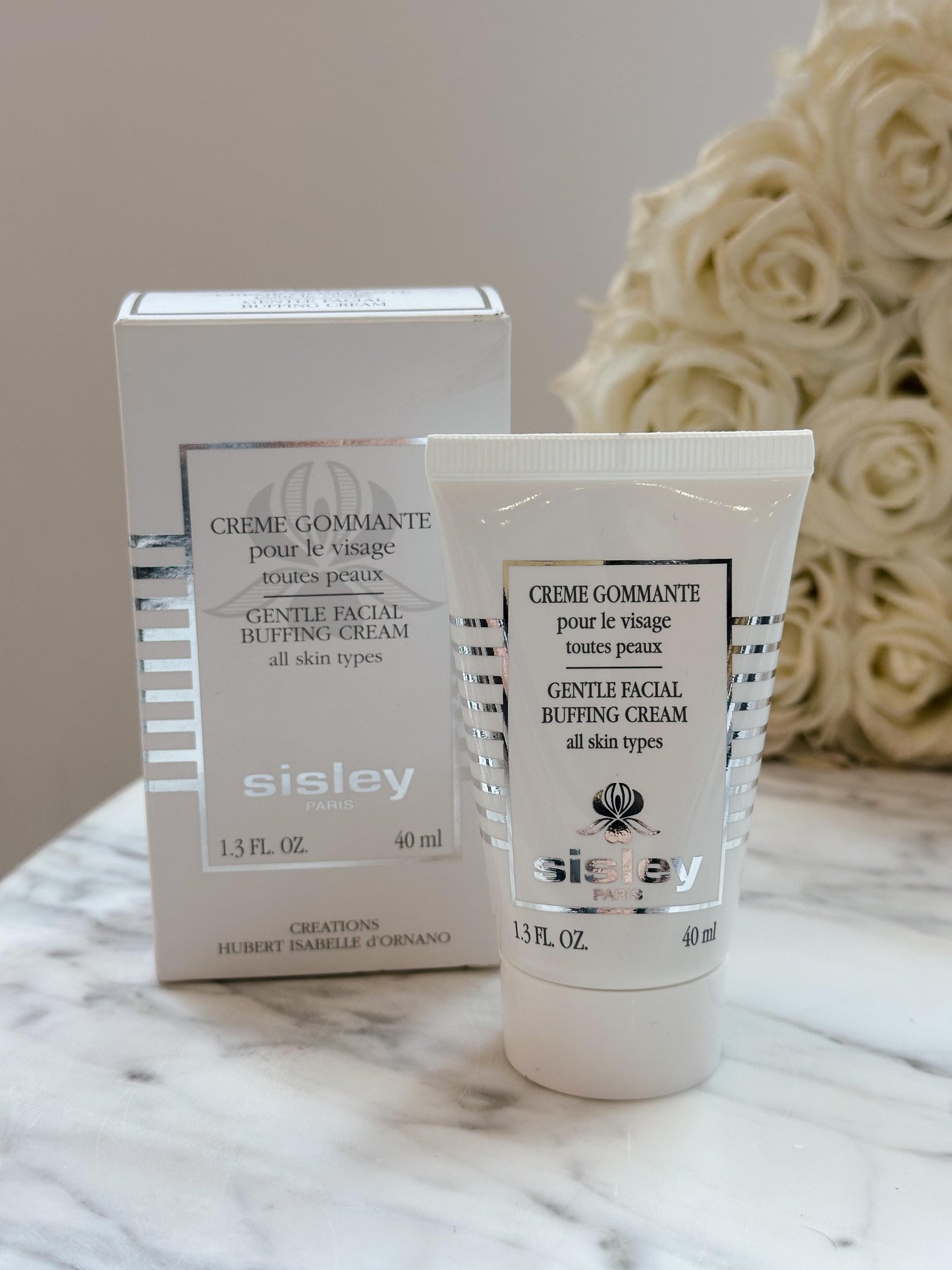 SISLEY
Gentle Facial Buffing Cream
