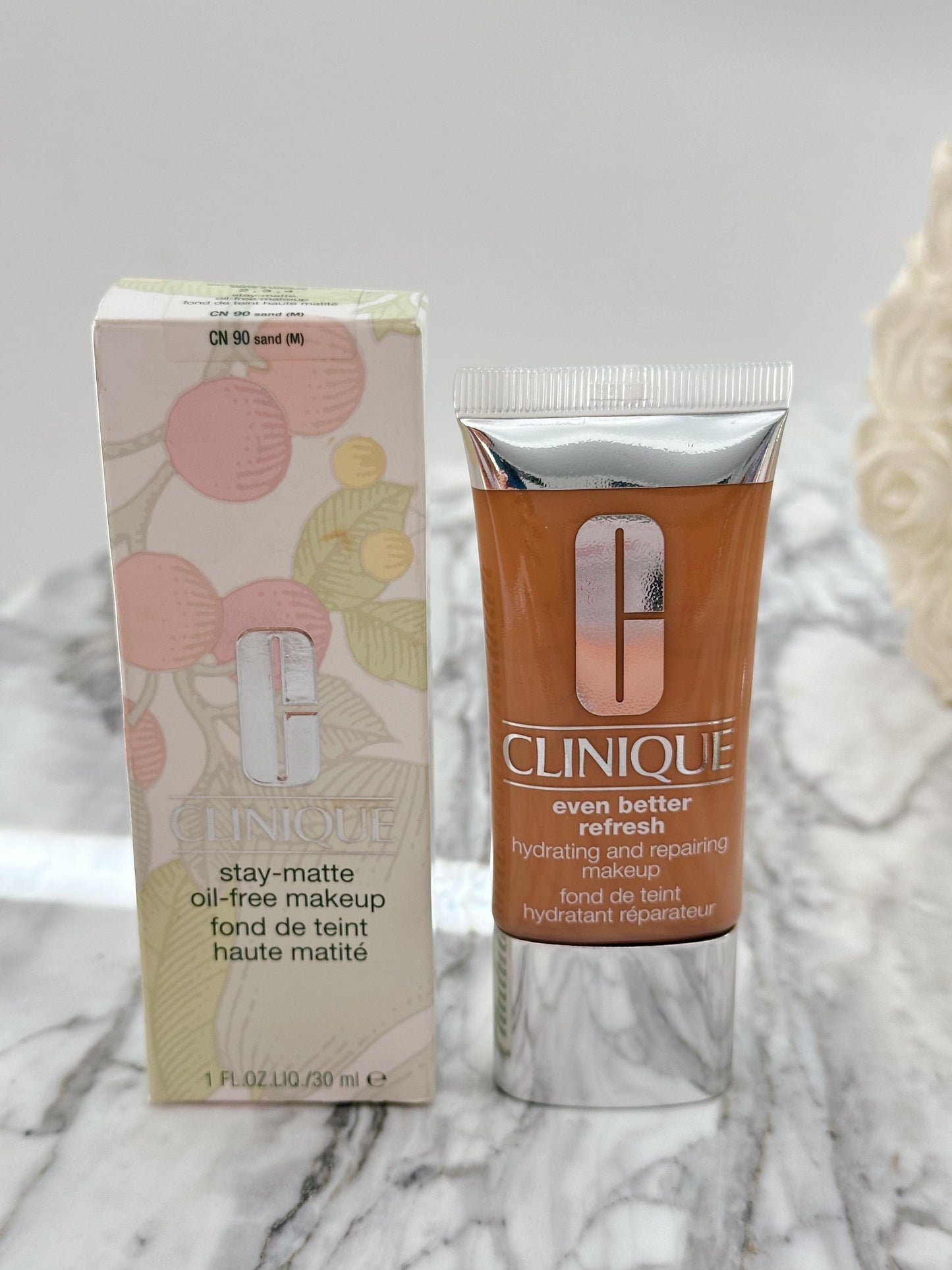CLINIQUE Even Better Refresh™ Hydrating and Repairing Makeup Foundation