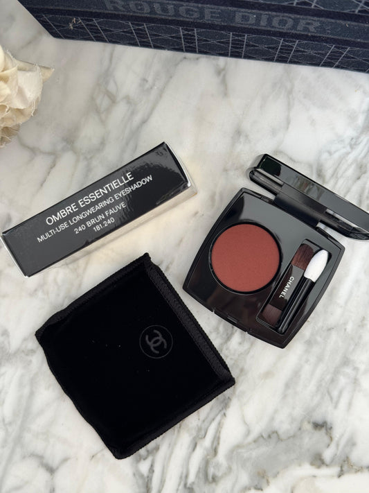 CHANEL Ombre Essentielle Multi-Use Longwearing Eyeshadow (240)