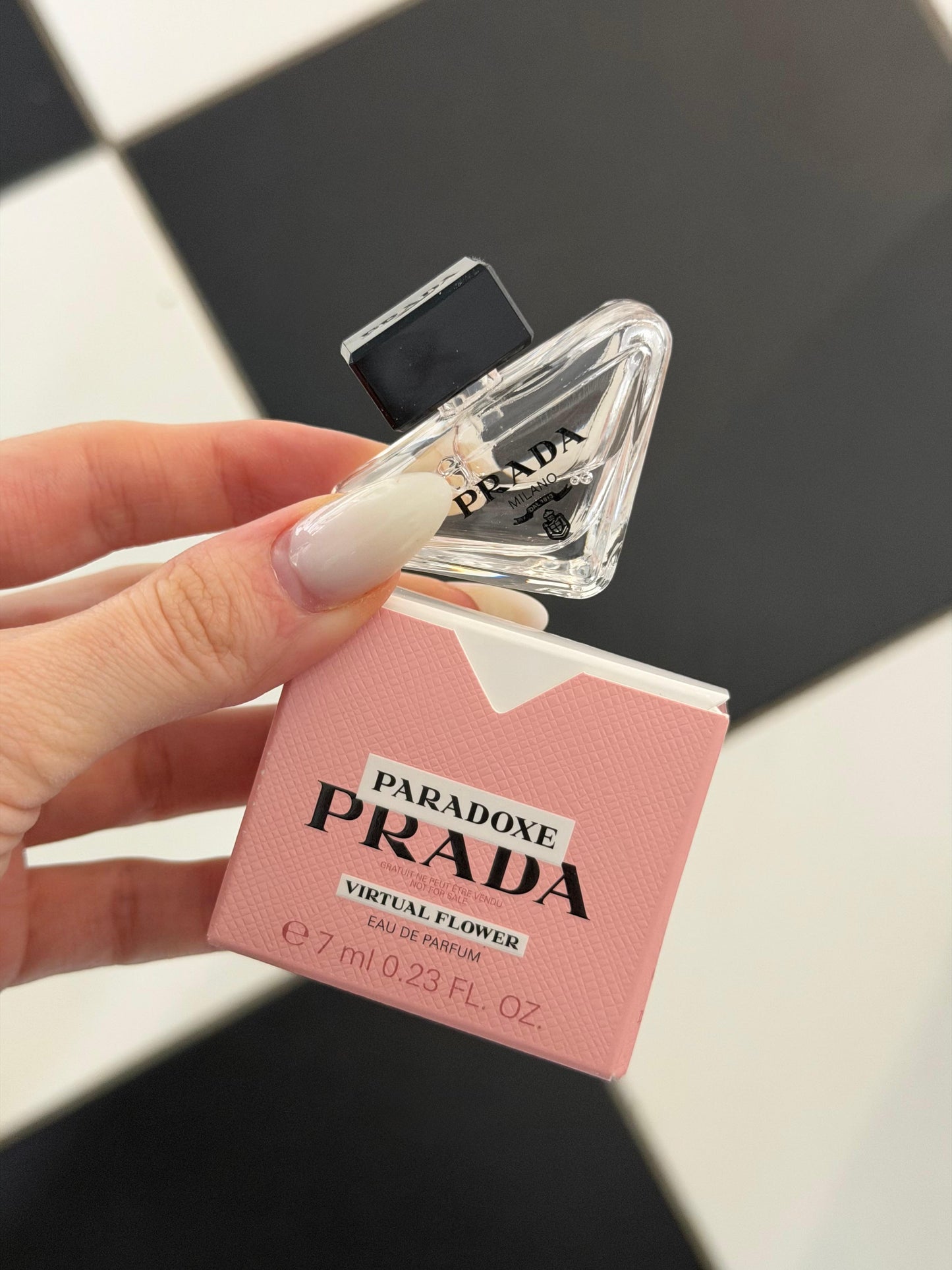 PRADA Paradoxe Virtual Flower Eau de Parfum - Travel Size
