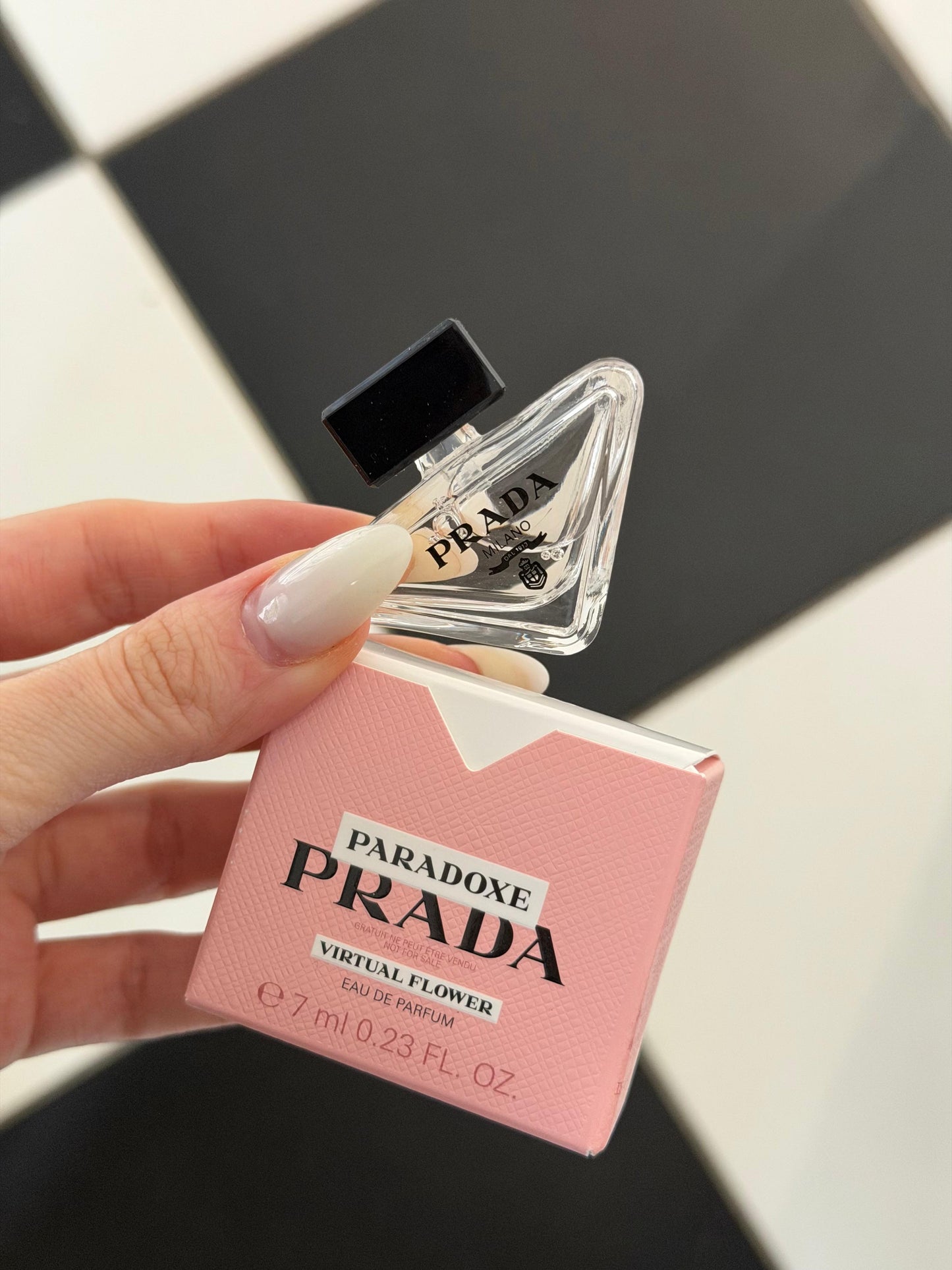 PRADA Paradoxe Virtual Flower Eau de Parfum - Travel Size