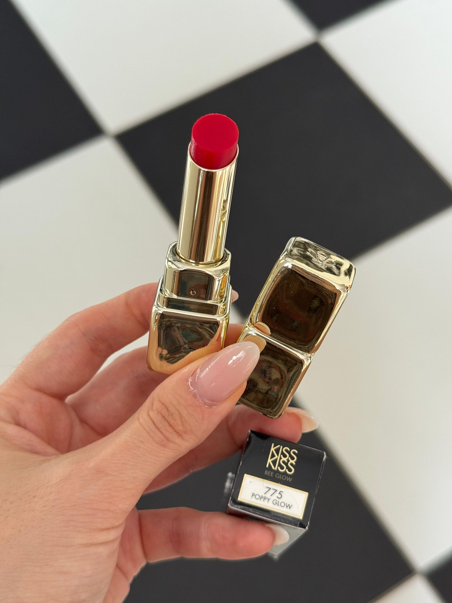 GUERLAIN Kiss Kiss Bee Glow - Color Reviving Lip Balm (775)