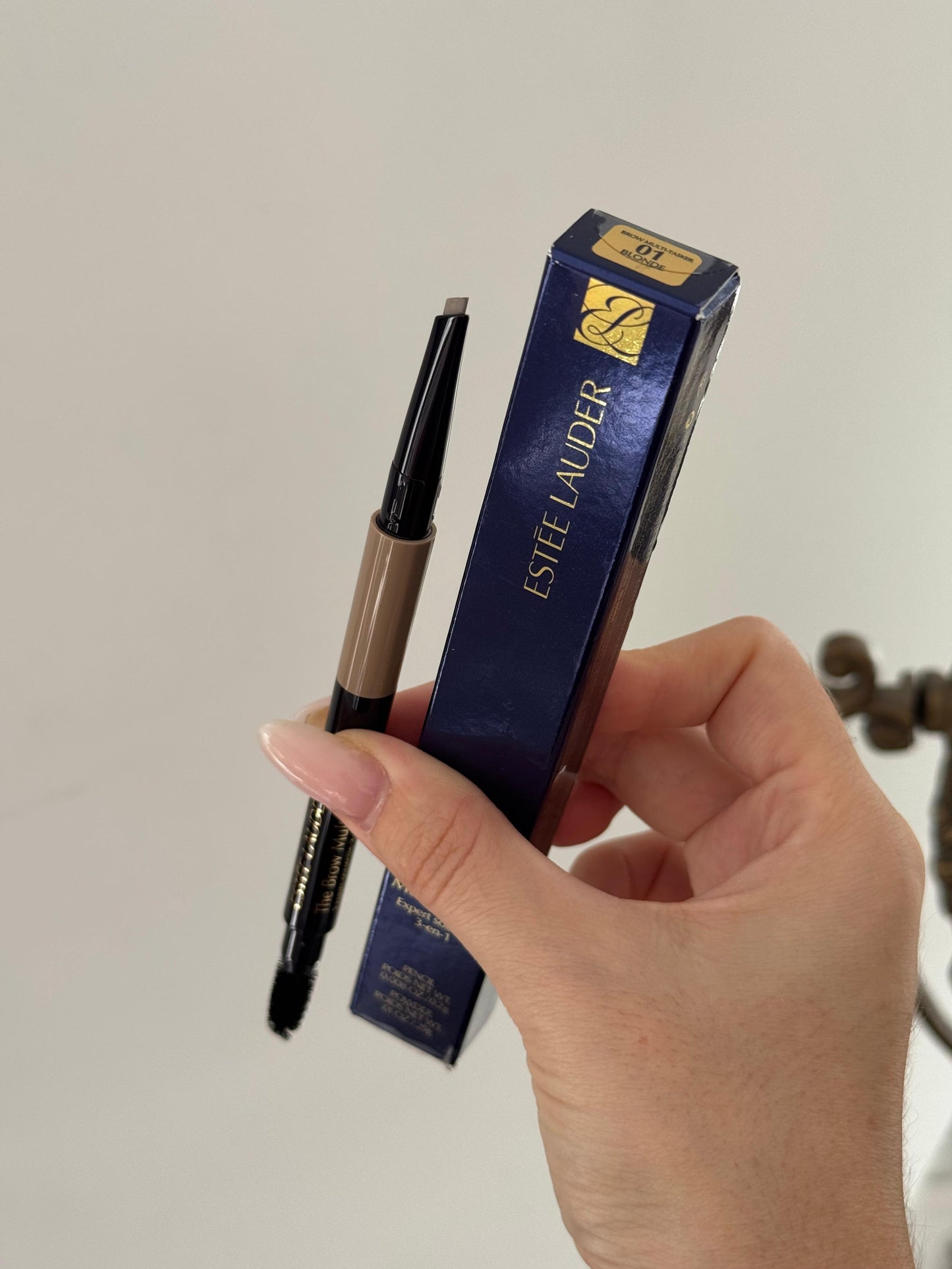 ESTÉE LAUDER The Brow Multi-Tasker 3in1 (01)