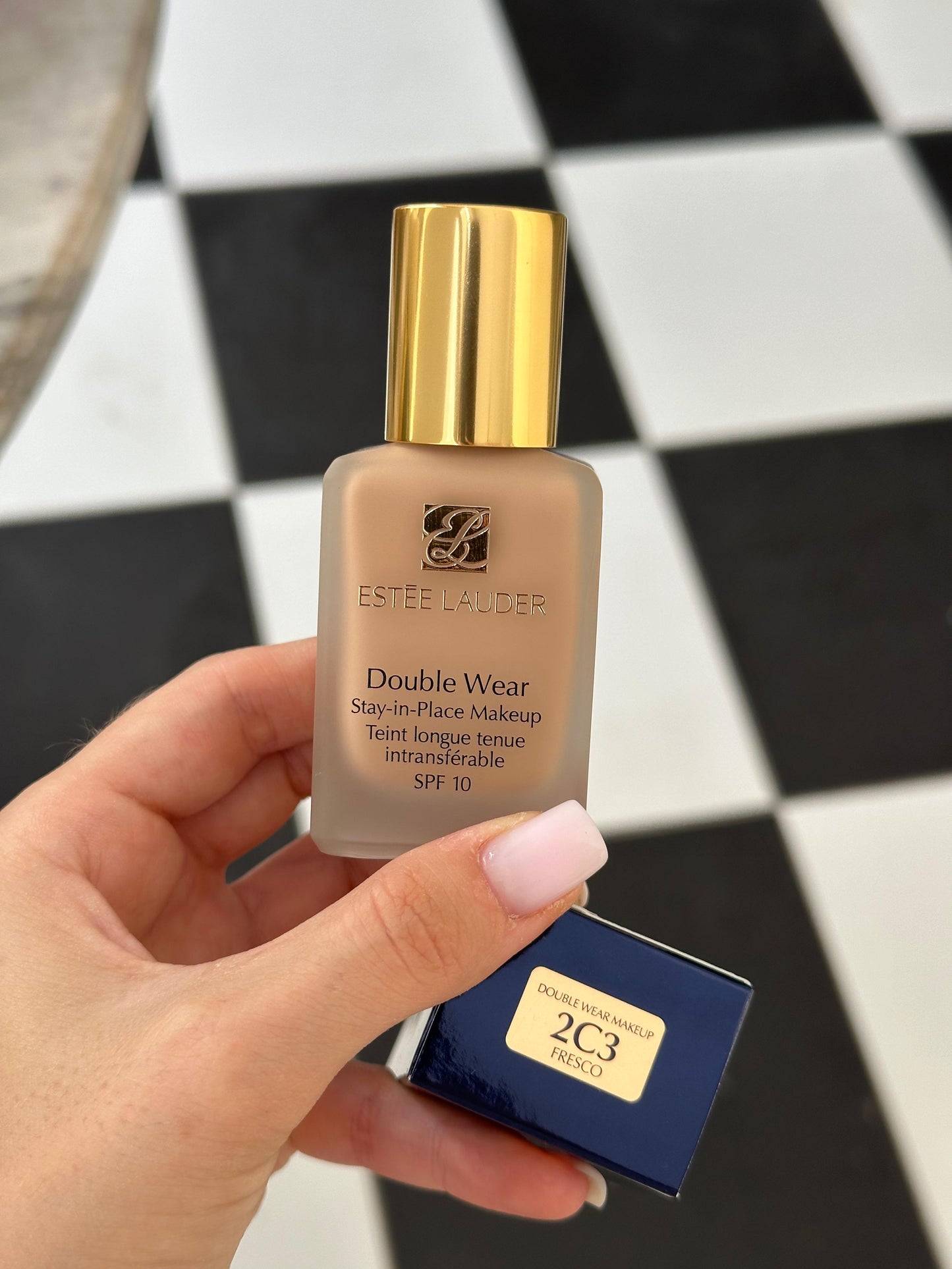 ESTÉE LAUDER Double Wear
Stay-in-Place Foundation