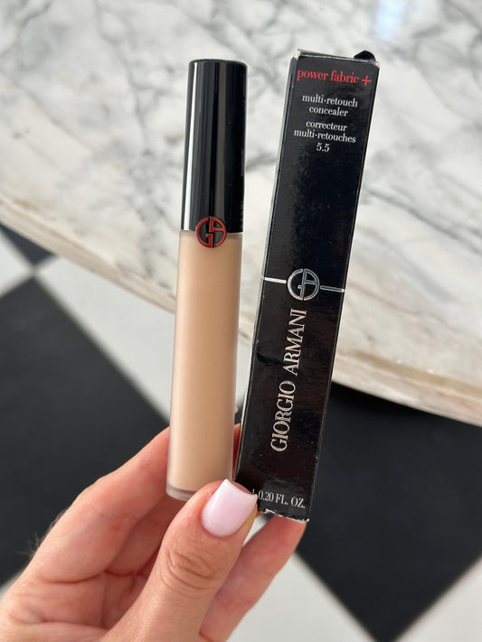 ARMANI Beauty
Power Fabric + Longwear Matte Multi-Retouch Concealer (5.5)