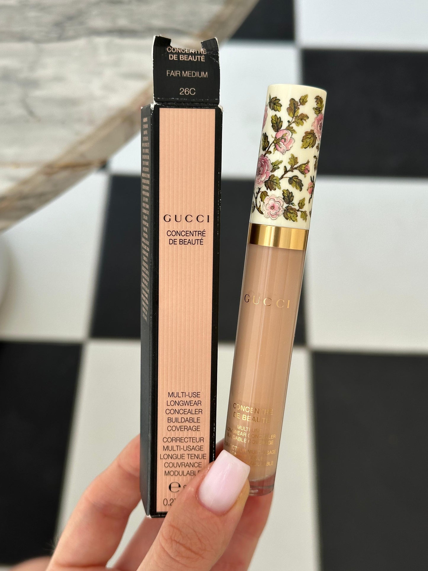 GUCCI Concentré De Beauté Multi-Use Longwear Concealer