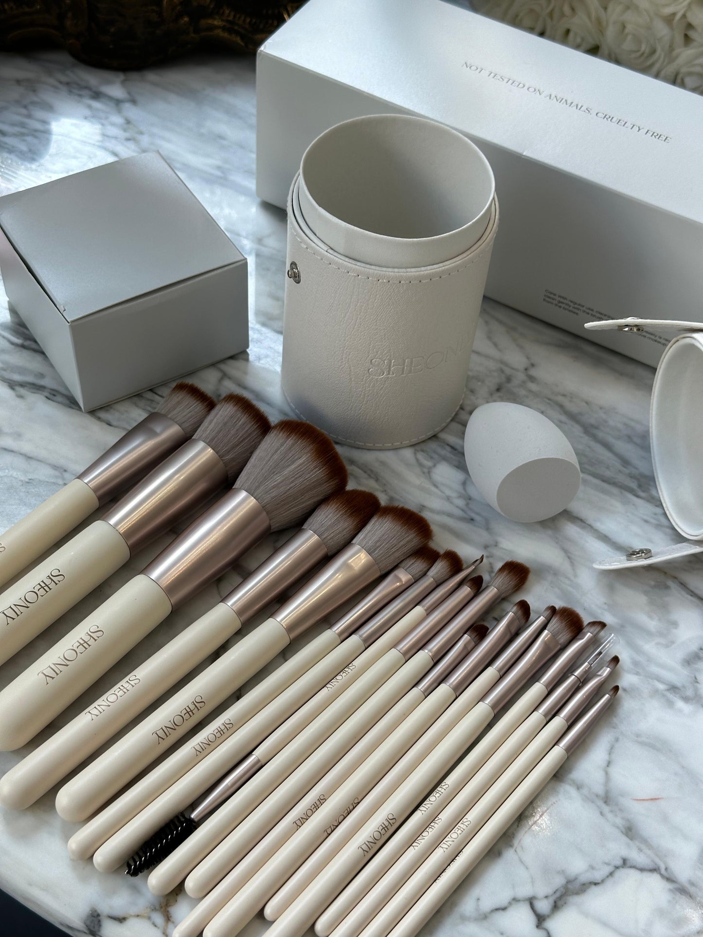 SHEONLY Makeup Brush Set Aurora 18 Pcs Professional Makeup Brush Set for Foundation, Powder, Concealers, Eye Shadows, Blush