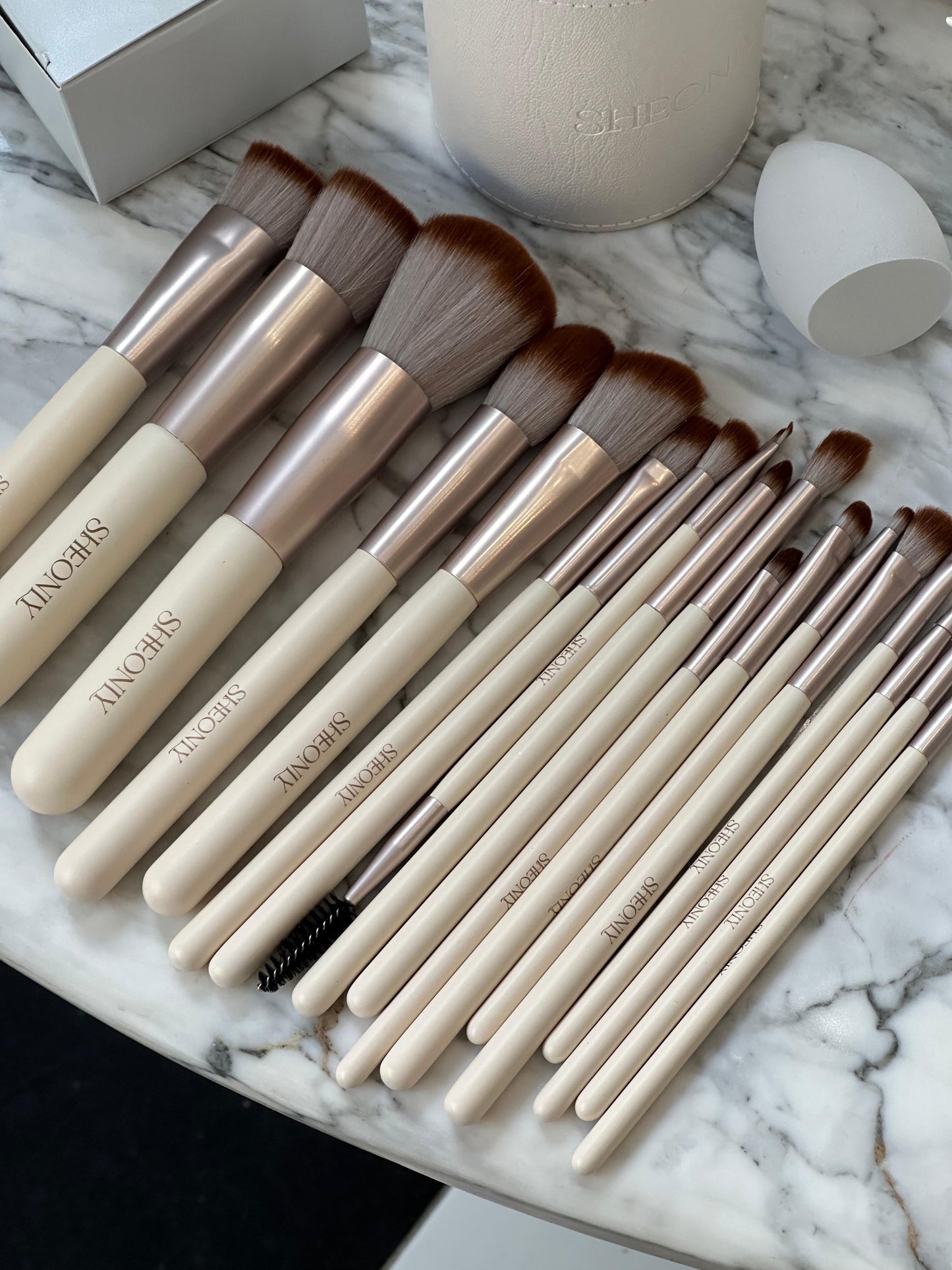 SHEONLY Makeup Brush Set Aurora 18 Pcs Professional Makeup Brush Set for Foundation, Powder, Concealers, Eye Shadows, Blush