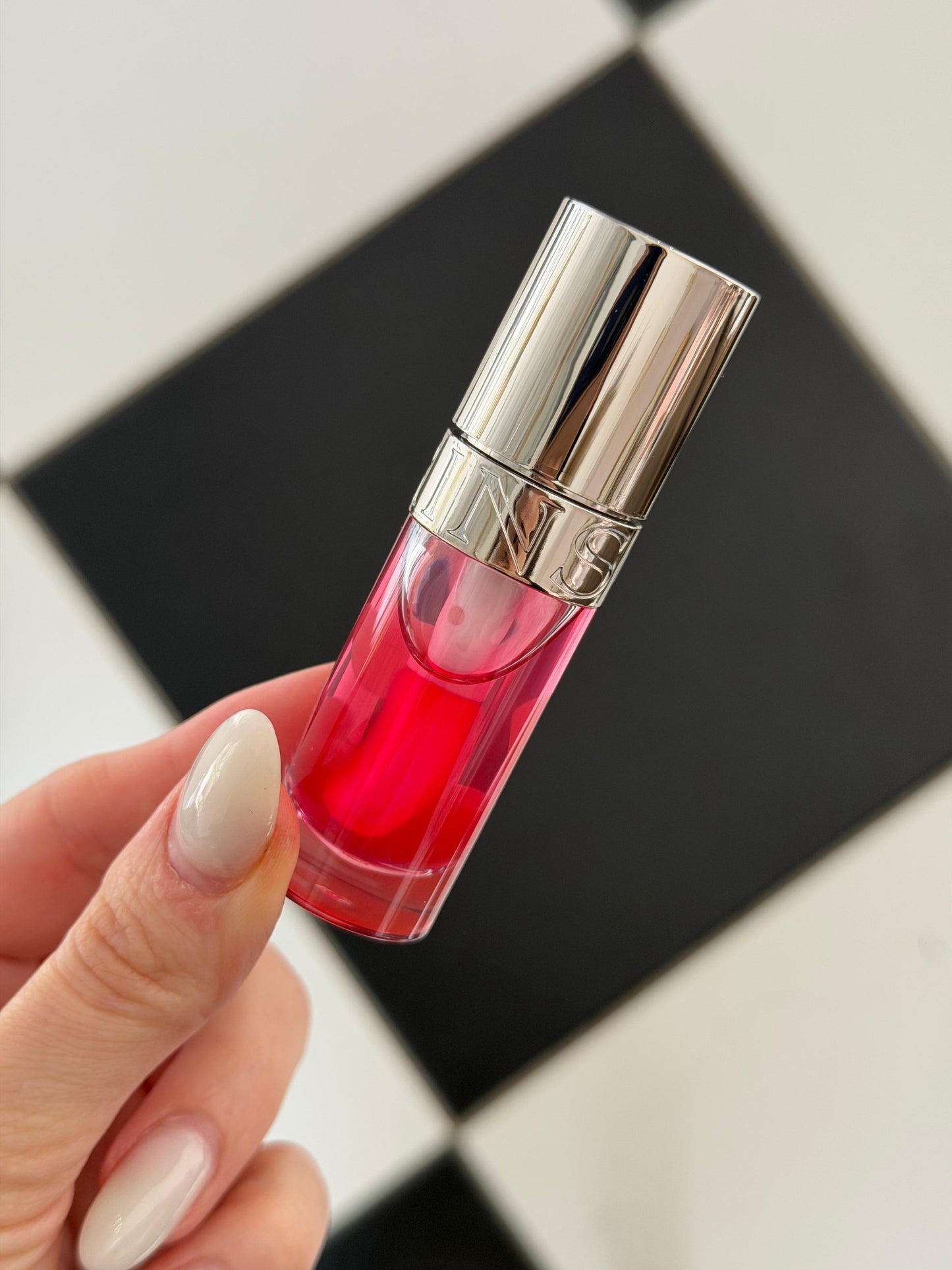 CLARINS Lip Comfort Oil With Sweetbriar (04)