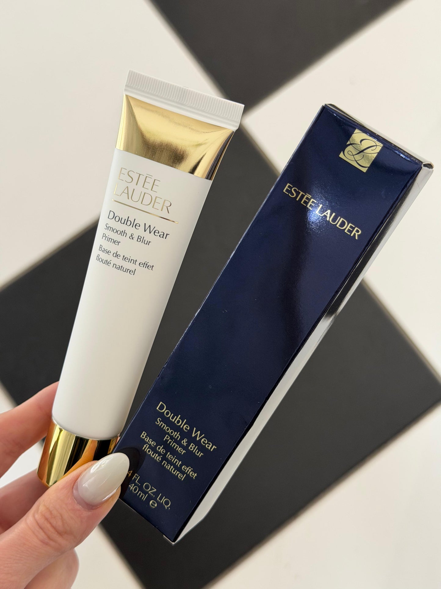 ESTÉE LAUDER Double Wear
Smooth & Blur Primer