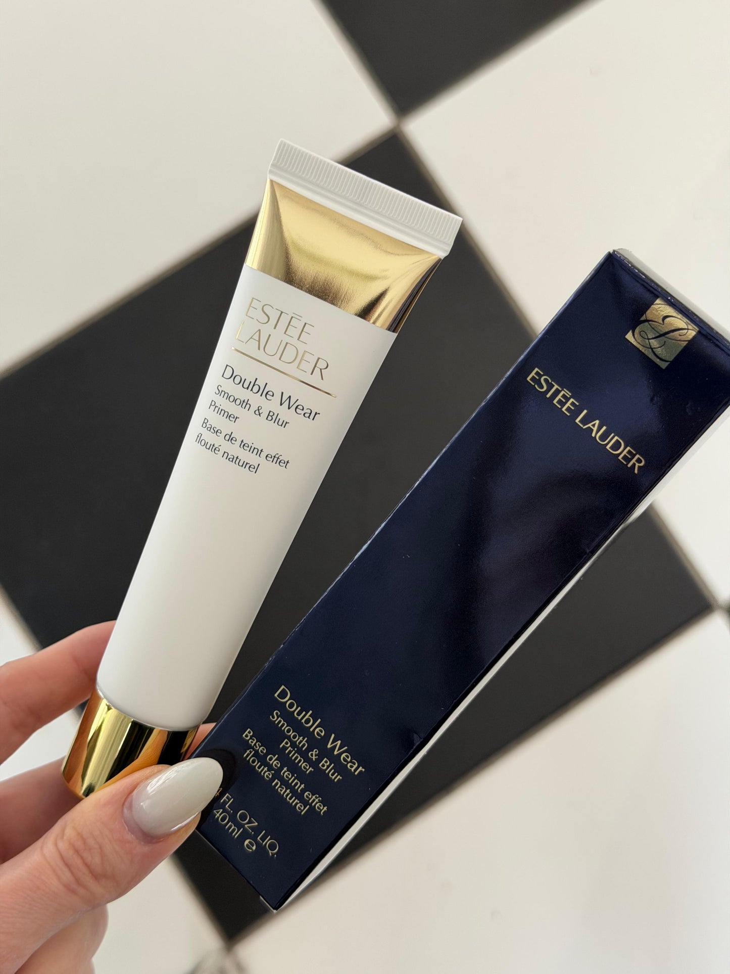 ESTÉE LAUDER Double Wear
Smooth & Blur Primer