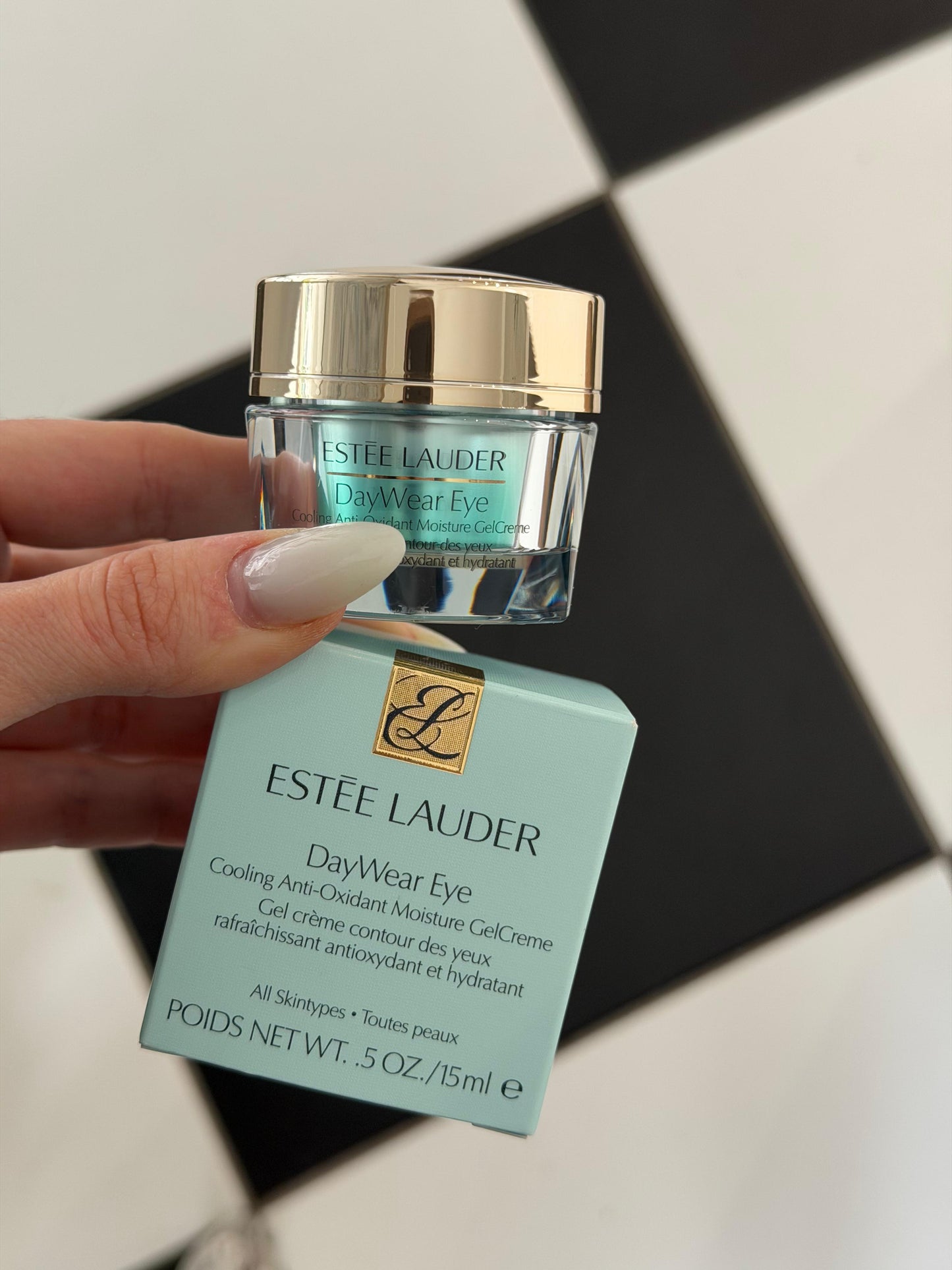 ESTEE LAUDER DayWear Eye
Cooling Anti-Oxidant Moisture Gel Cream - All Skin Types