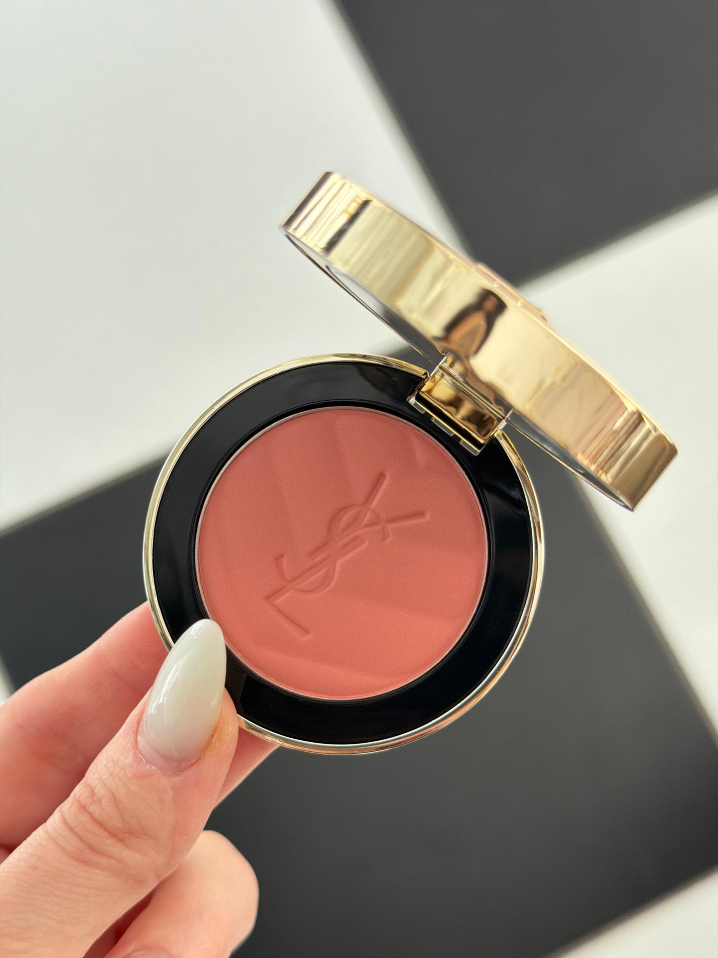 YSL Make Me Blush - Bold Blurring Blush (06)