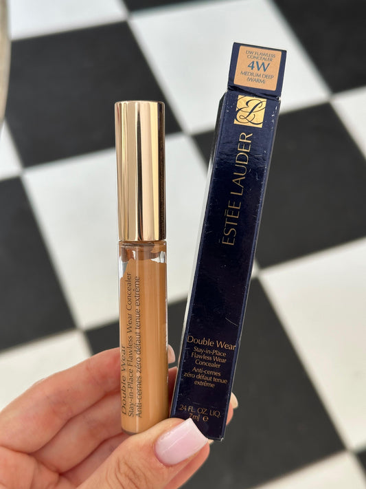 ESTÉE LAUDER Double Wear
Stay-in-Place Flawless Concealer (4W)