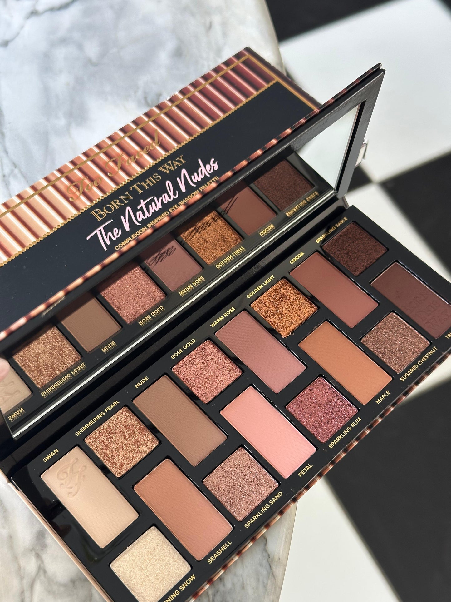TOO FACED Born This Way The Natural Nudes Eye Shadow Palette
Rich, Creamy & Highly-Pigmented