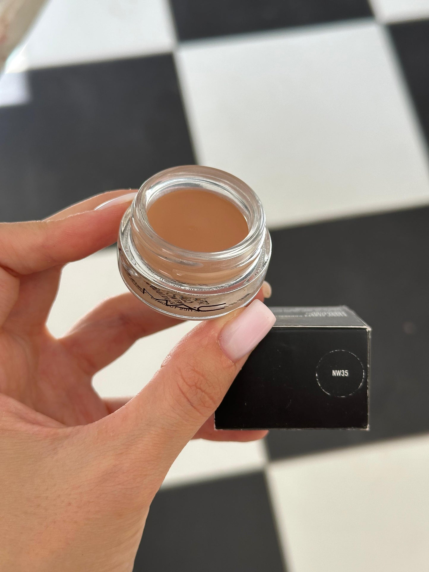MAC Studio Finish SPF35 Concealer