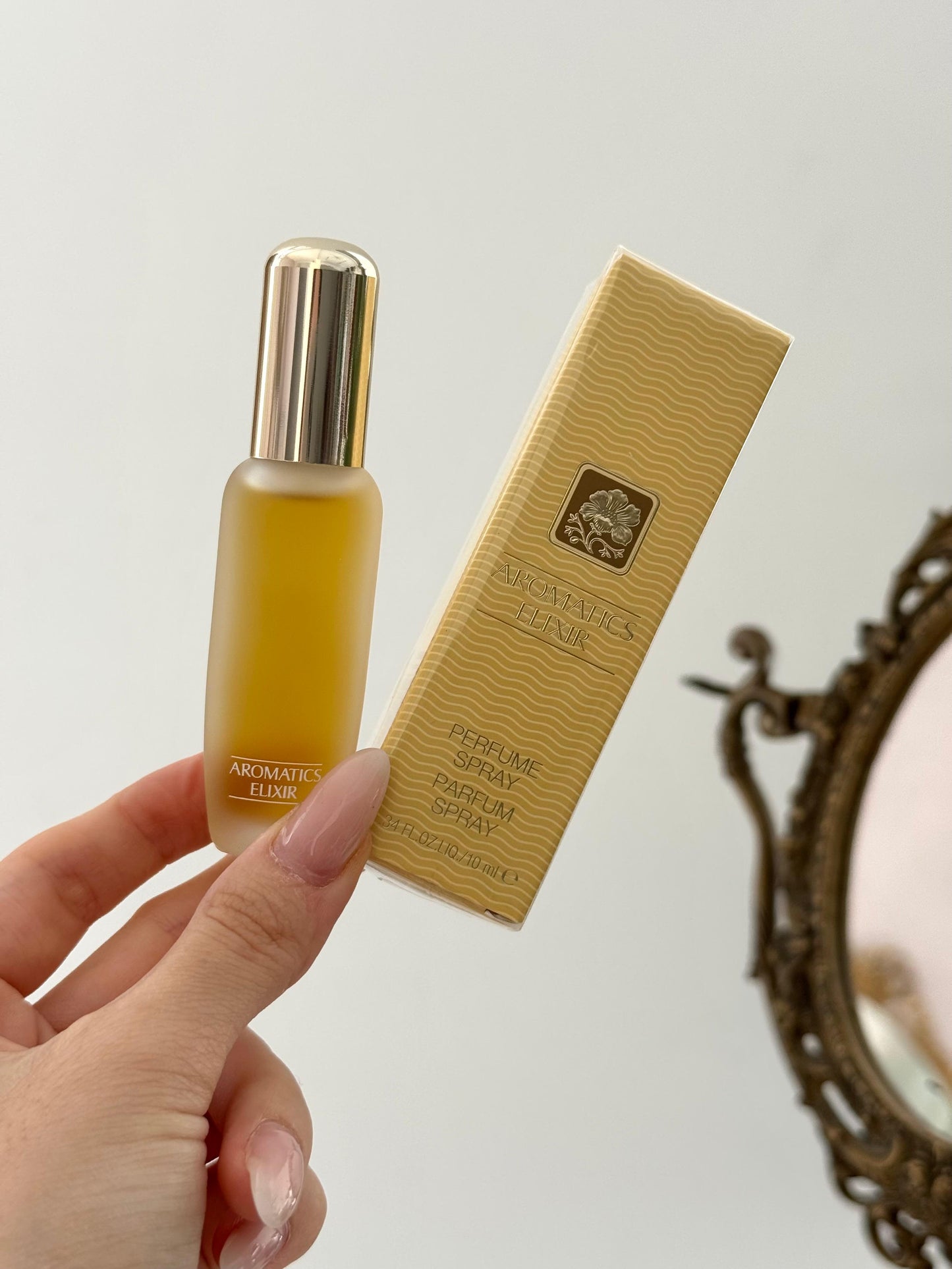 CLINIQUE Aromatics Elixir Parfum Spray - Travel Size