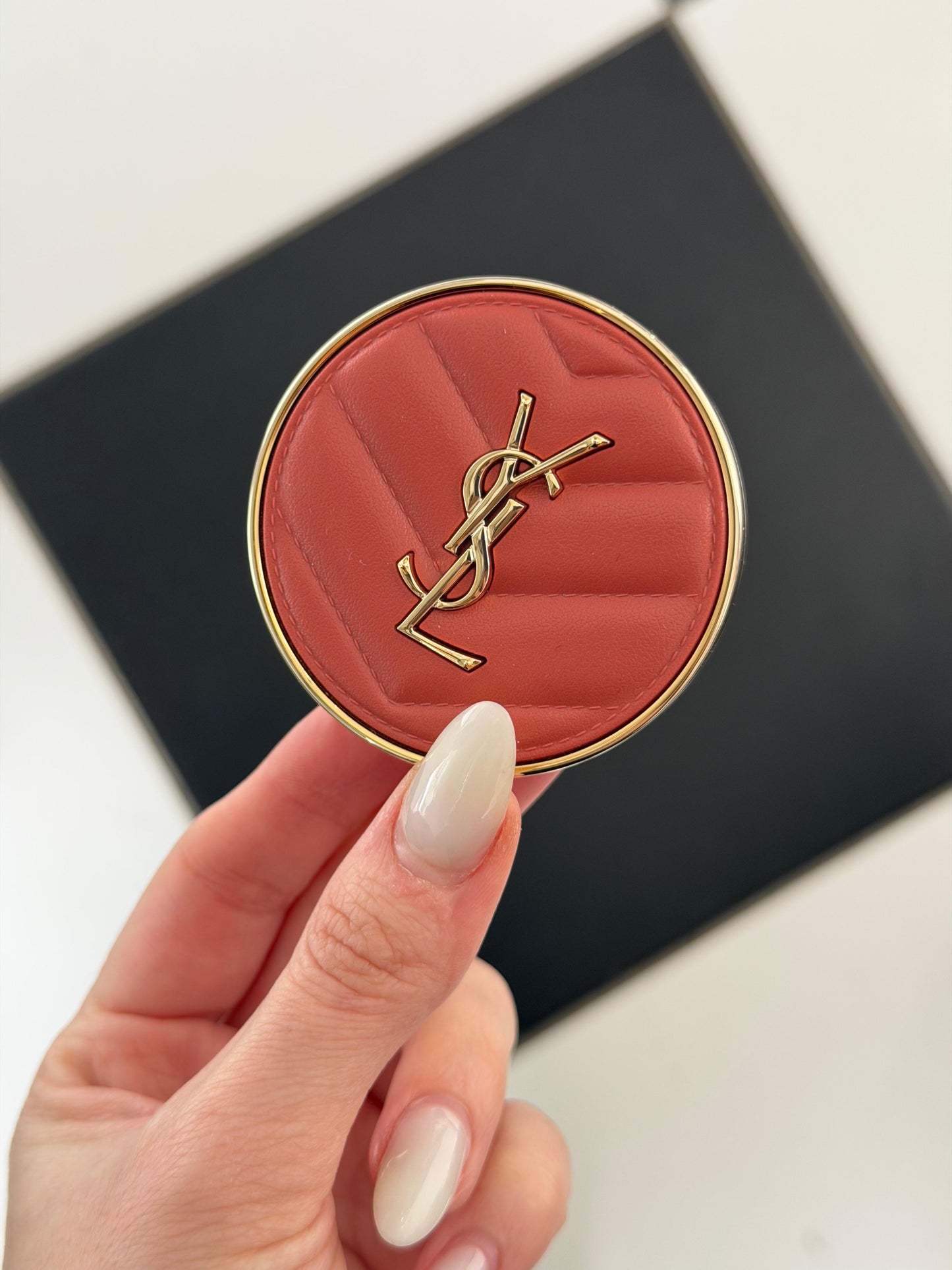 YSL Make Me Blush - Bold Blurring Blush (37)