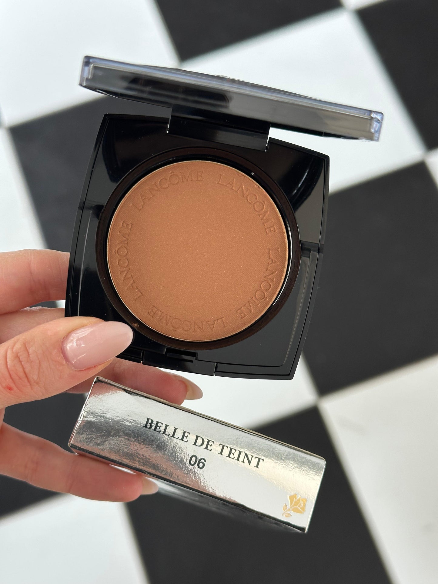 LANCÔME Belle De Teint - Natural Healthy Glow Sheer Blurring Powder