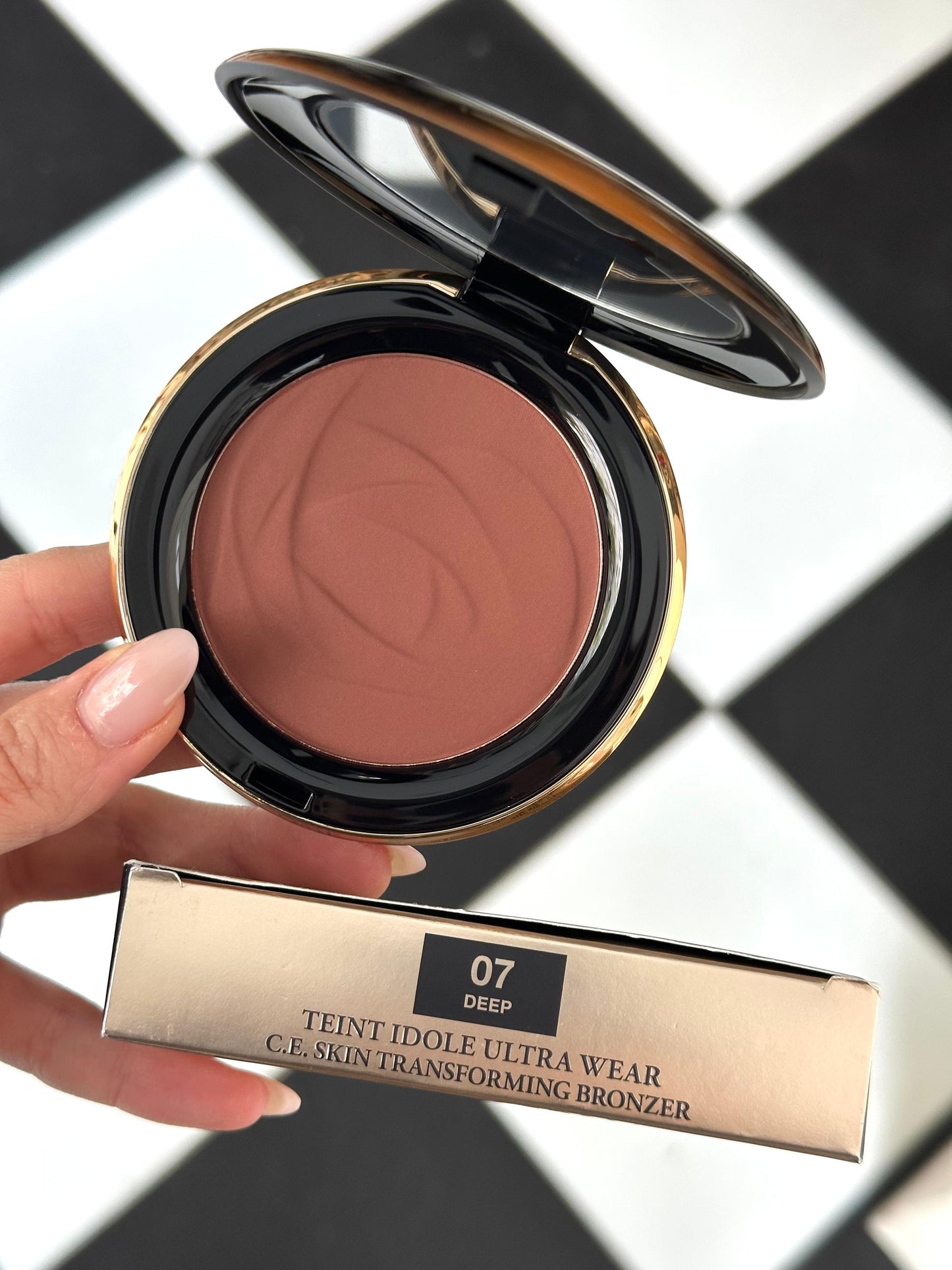 LANCOME Teint Idole Ultra Wear C.E Skin Transforming Bronzer (07)