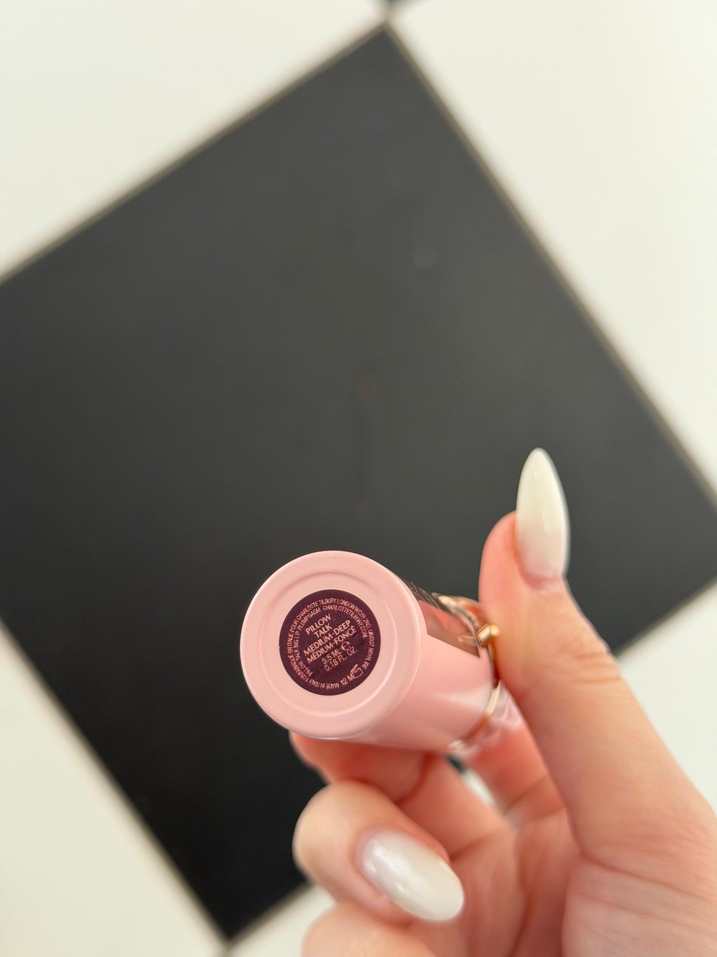 CHARLOTTE TILBURY
Pillow Talk Big Lip Plumpgasm - Medium-Deep