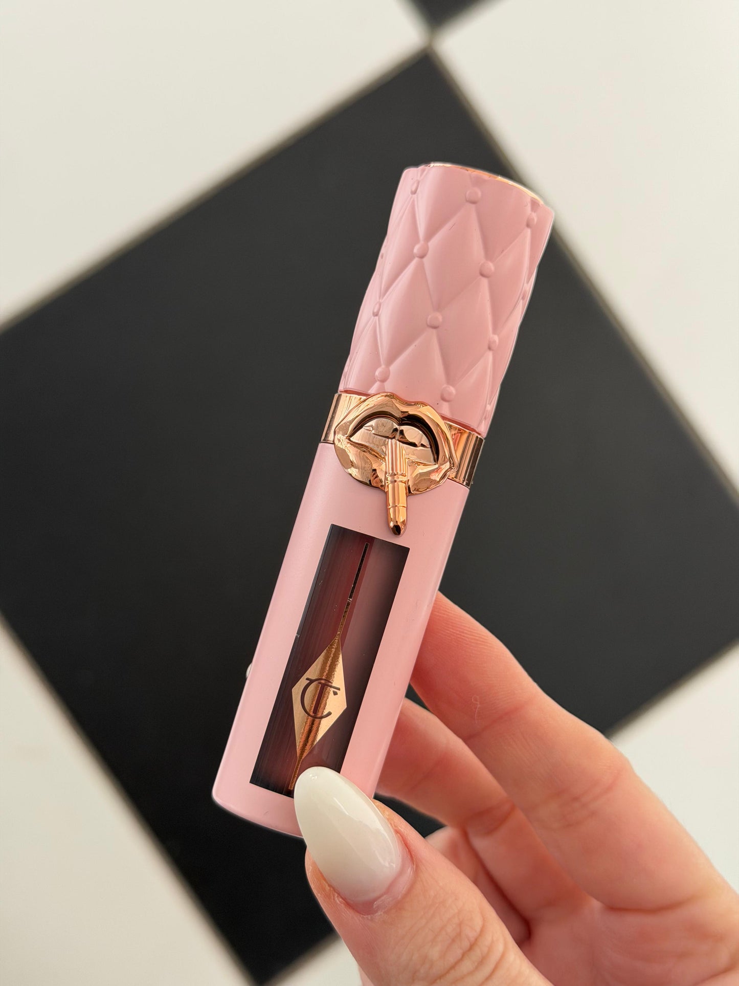 CHARLOTTE TILBURY
Pillow Talk Big Lip Plumpgasm - Medium-Deep