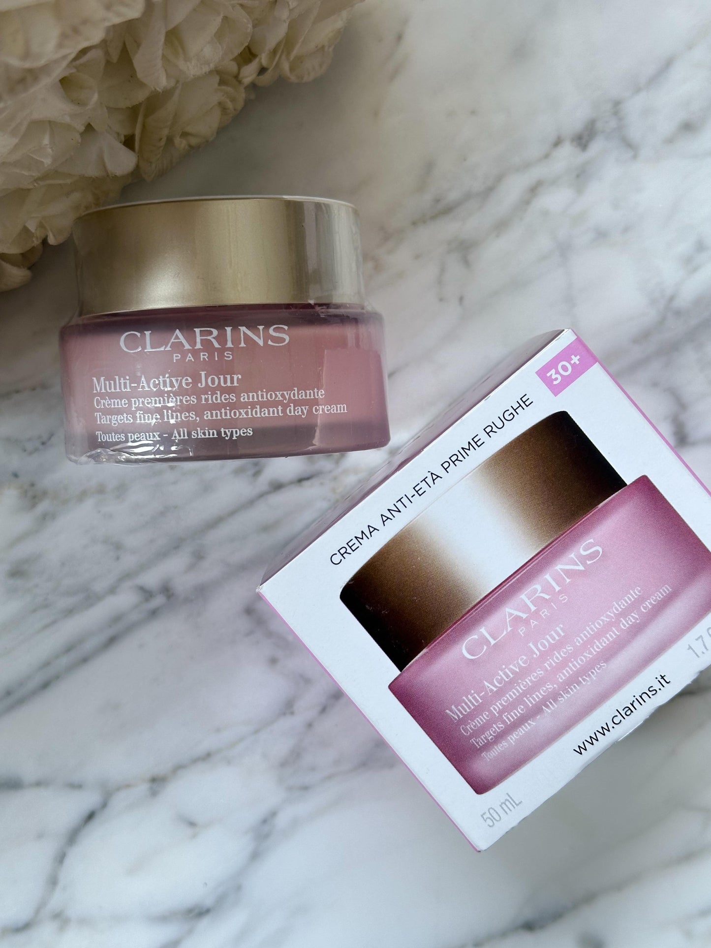 CLARINS Multi-Active Day Cream
Anti-age, First Wrinkles
All Skin Types