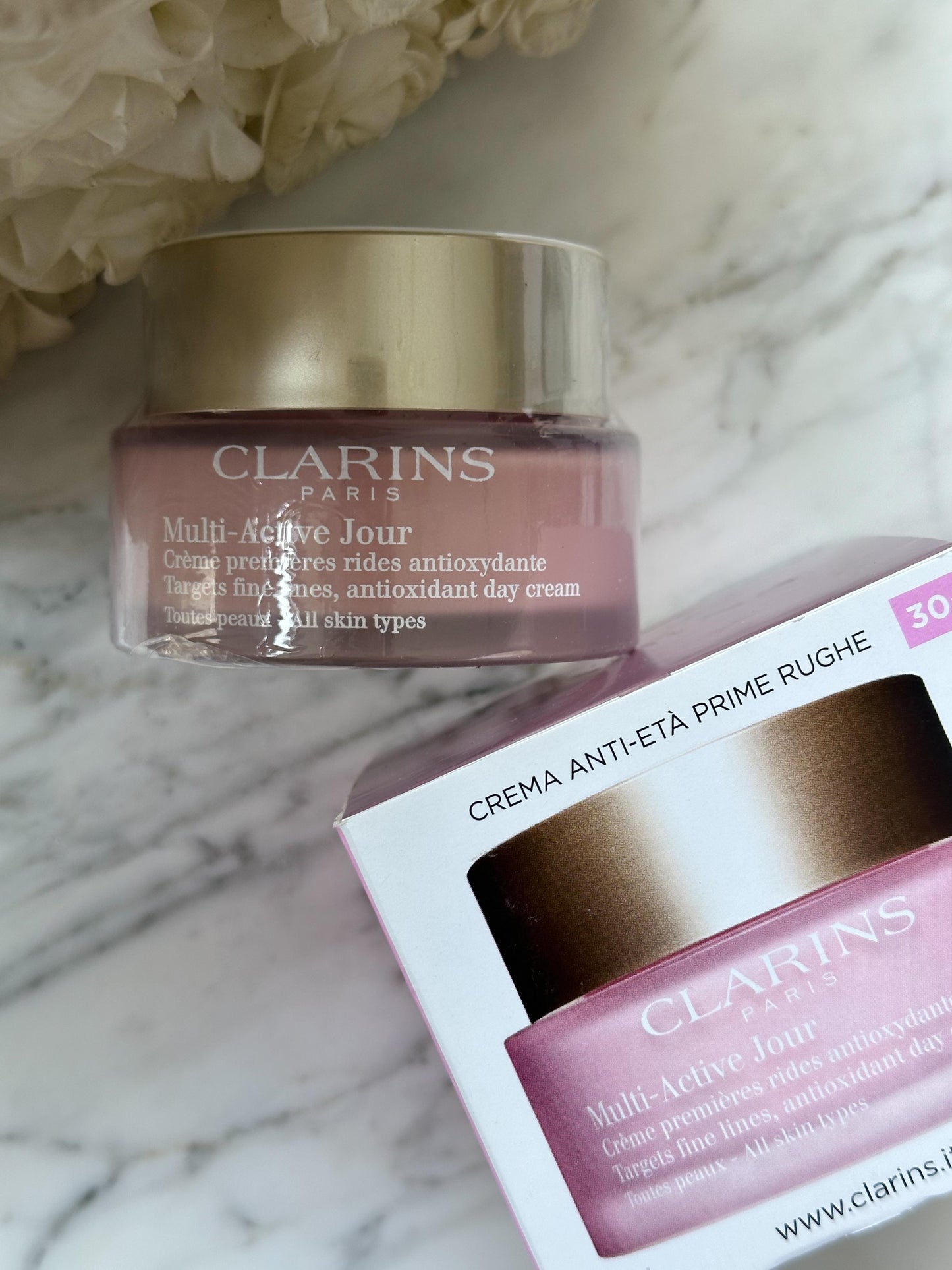 CLARINS Multi-Active Day Cream
Anti-age, First Wrinkles
All Skin Types
