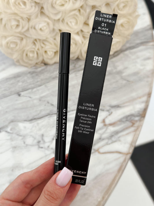 GIVENCHY Liner Disturbia
Waterproof Eyeliner - Intense Black