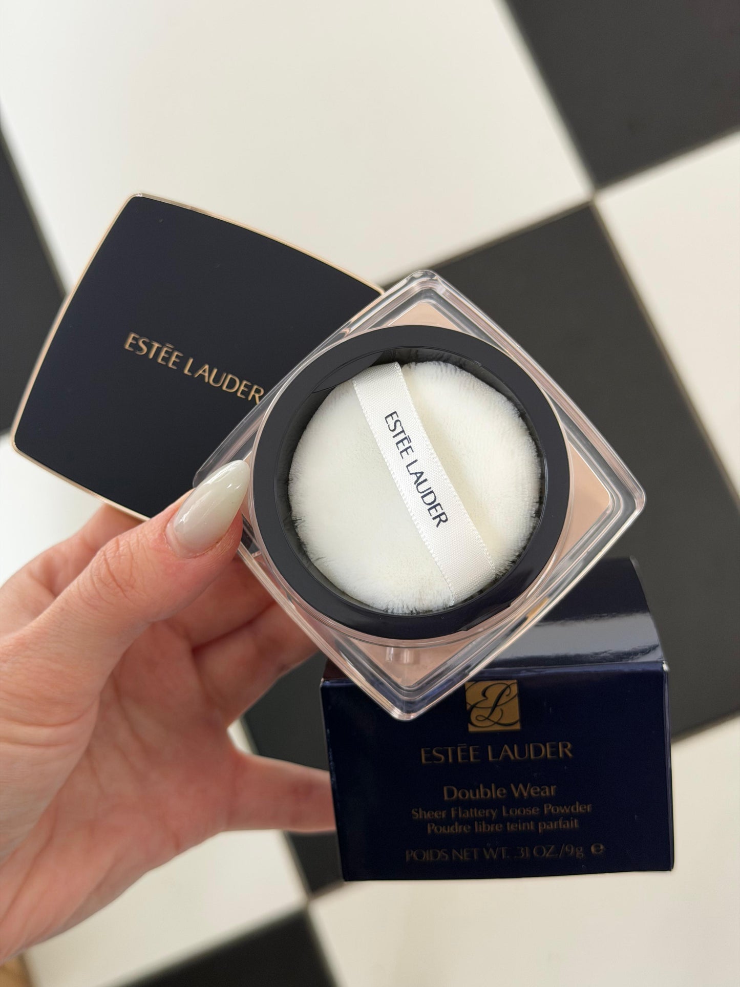 ESTÉE LAUDER Double Wear
Sheer Flattery Loose Powder - Transculent Soft Glow