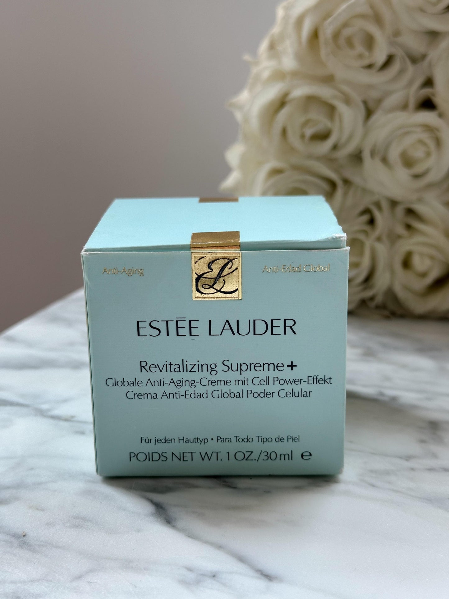 ESTÉE LAUDER Revitalizing Supreme+
Global Anti-Aging Cell Power Creme