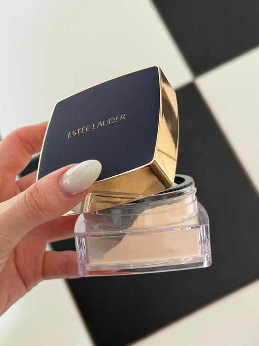 ESTÉE LAUDER Double Wear
Sheer Flattery Loose Powder - Transculent Soft Glow