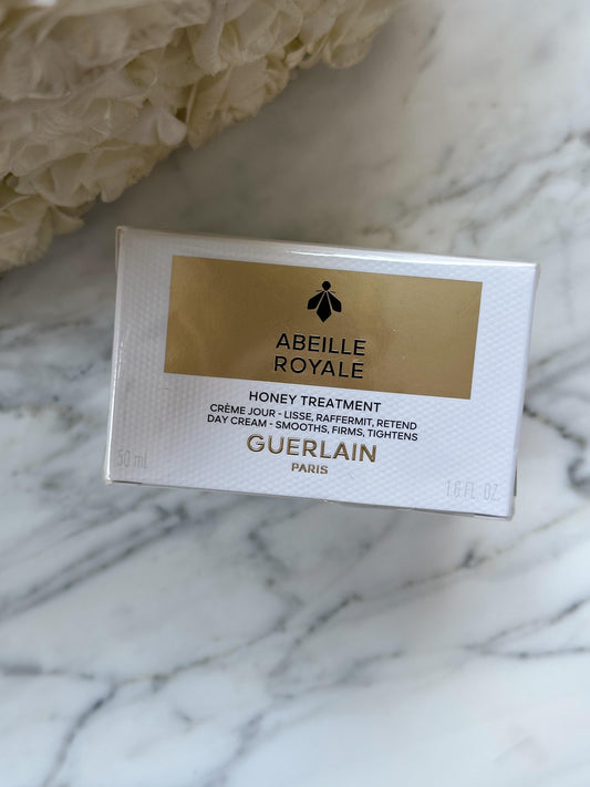 GUERLAIN Abeille Royale
Honey Treatment Day Cream
Firms, Smooths, Tightens All Skin Types Including Sensitive