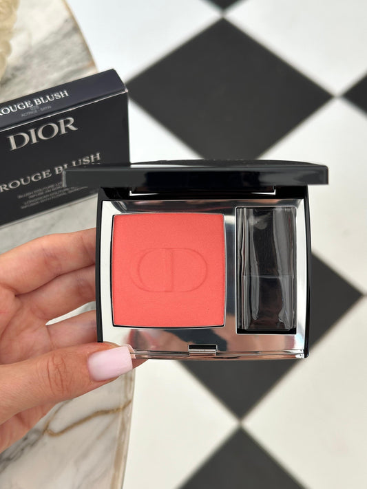 DIOR Rouge Blush Satin
Couture Colour Makeup - Long Wear (028)