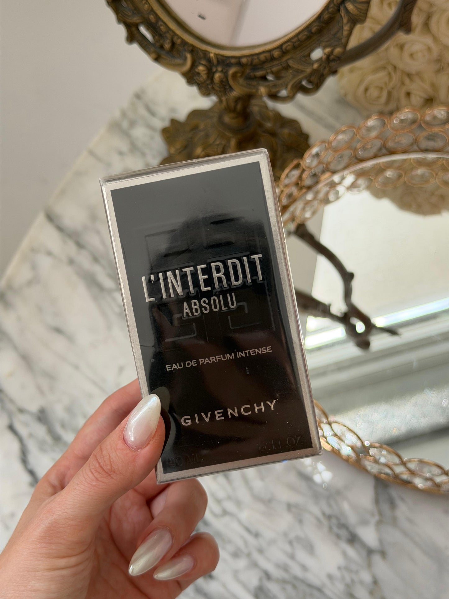 GIVENCHY L’Interdit Absolu Eau De Parfum Intense
Unisex, Floral, Woody, Amber