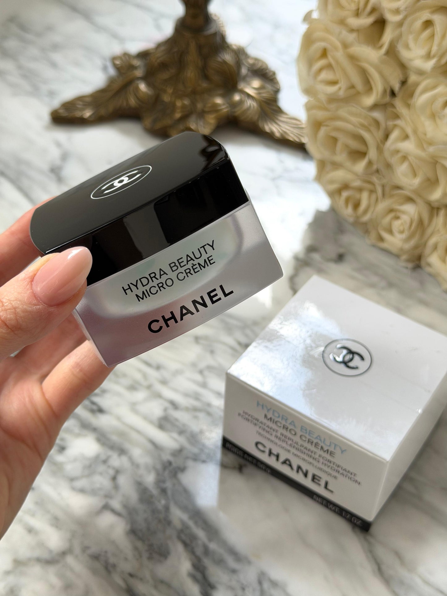CHANEL Hydra Beauty Micro Crème
Fortifying Replenishing Hydration
