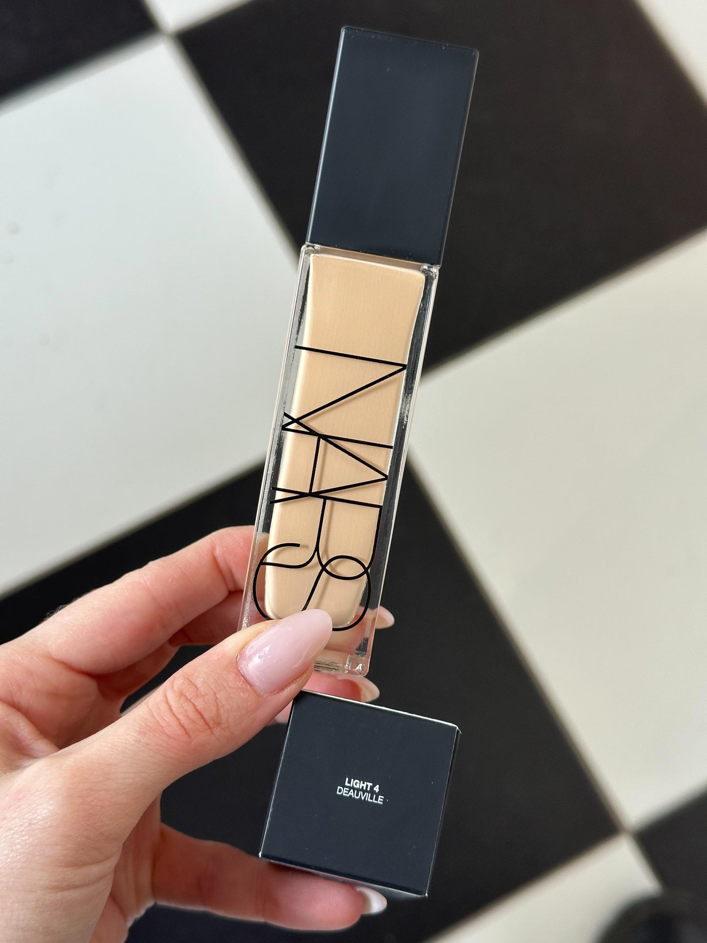 NARS Natural Radiant Longwear Foundation