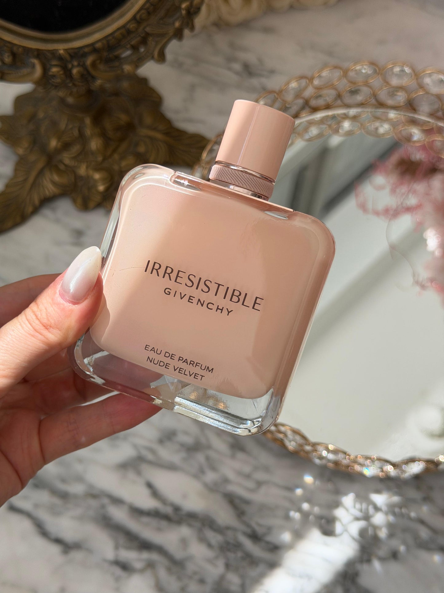 GIVENCHY Irresistible Nude Velvet
Eau de Parfum
Floral, Woody, Musky