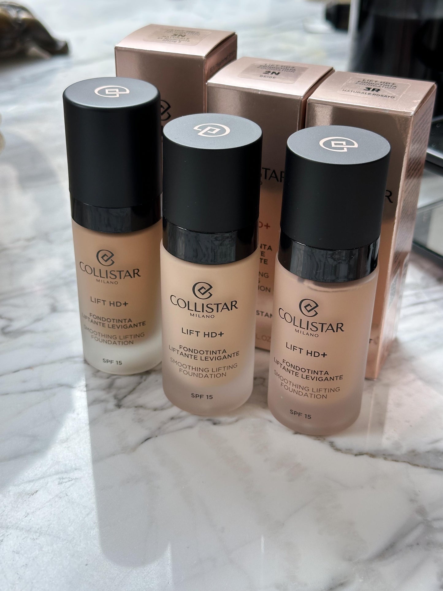 COLLISTAR
Lift HD+ (3N) Smoothing Lifting Foundation SPF15
Waterproof - Medium Protection