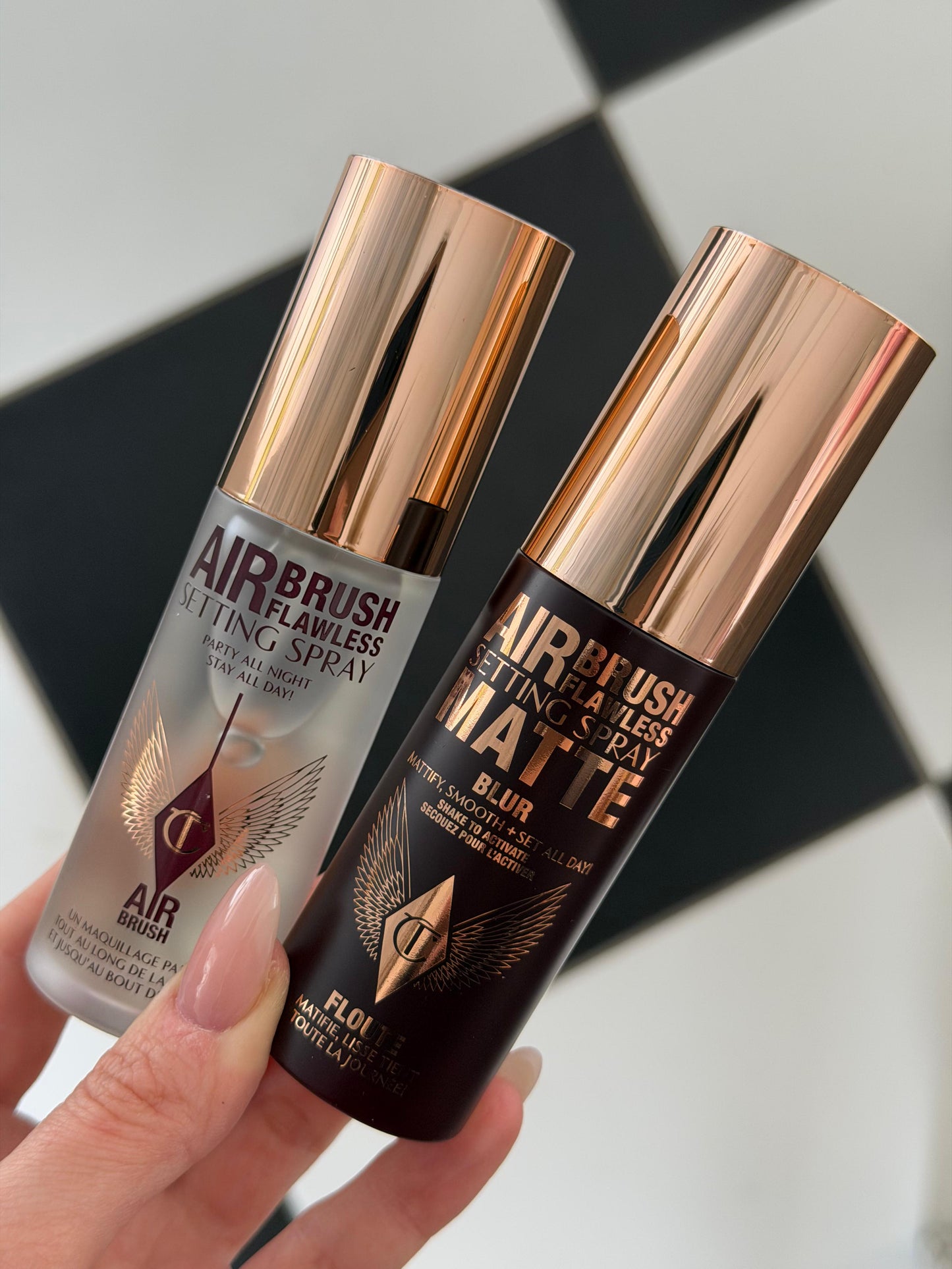 CHARLOTTE TILBURY
Airbrush Flawless Matte Blurring & Waterproof Setting Spray