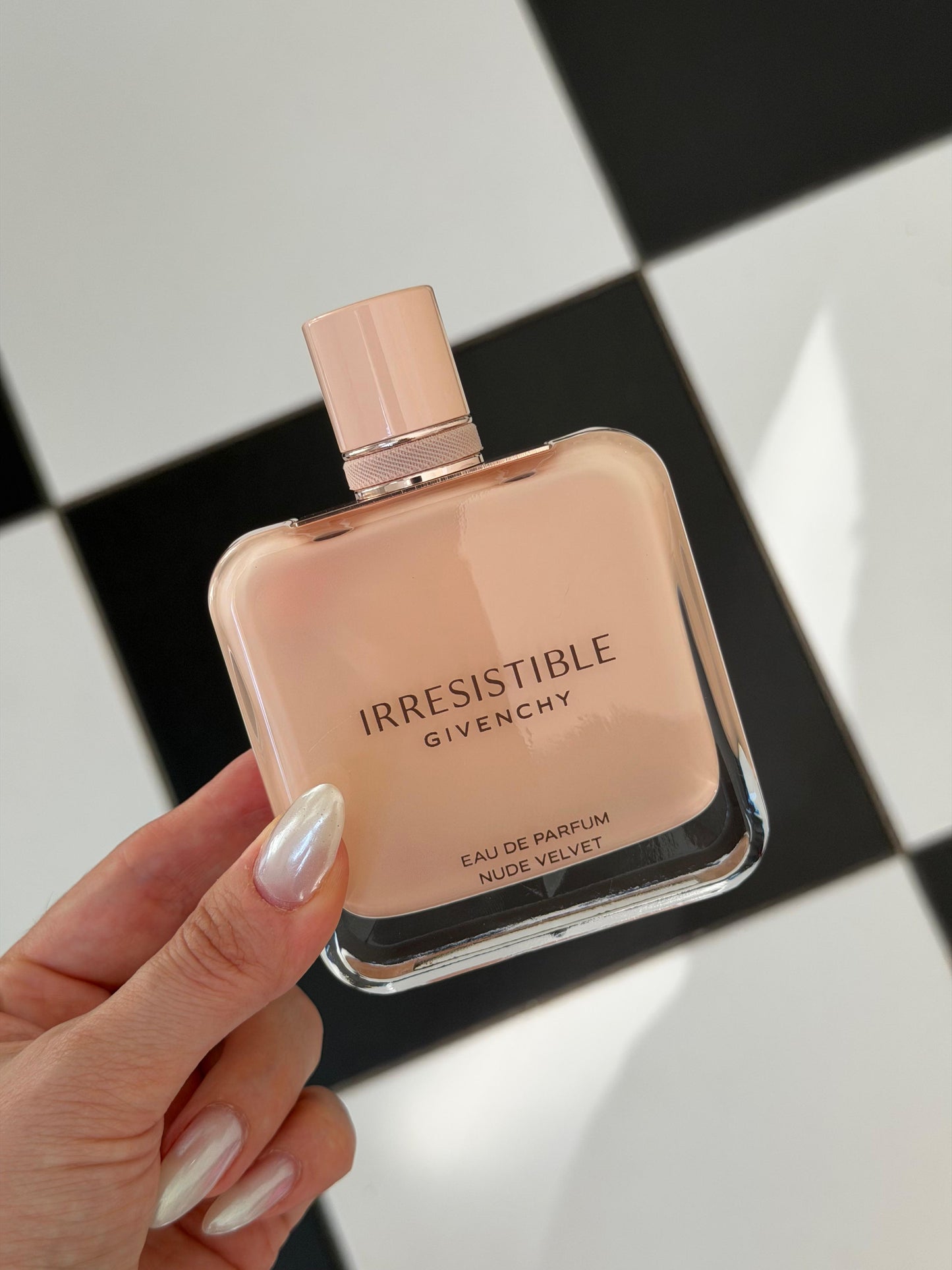 GIVENCHY Irresistible Nude Velvet
Eau de Parfum
Floral, Woody, Musky