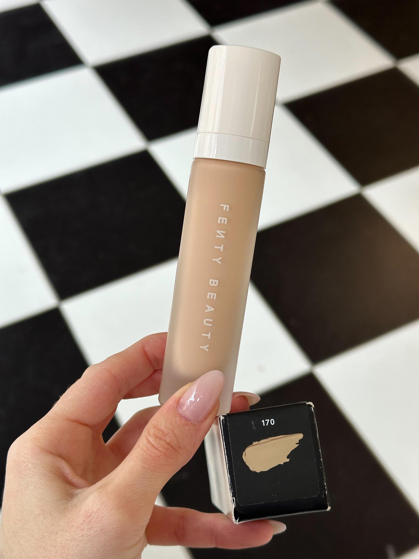 FENTY BEAUTY Pro Filt'r Soft Matte Longwear Foundation
