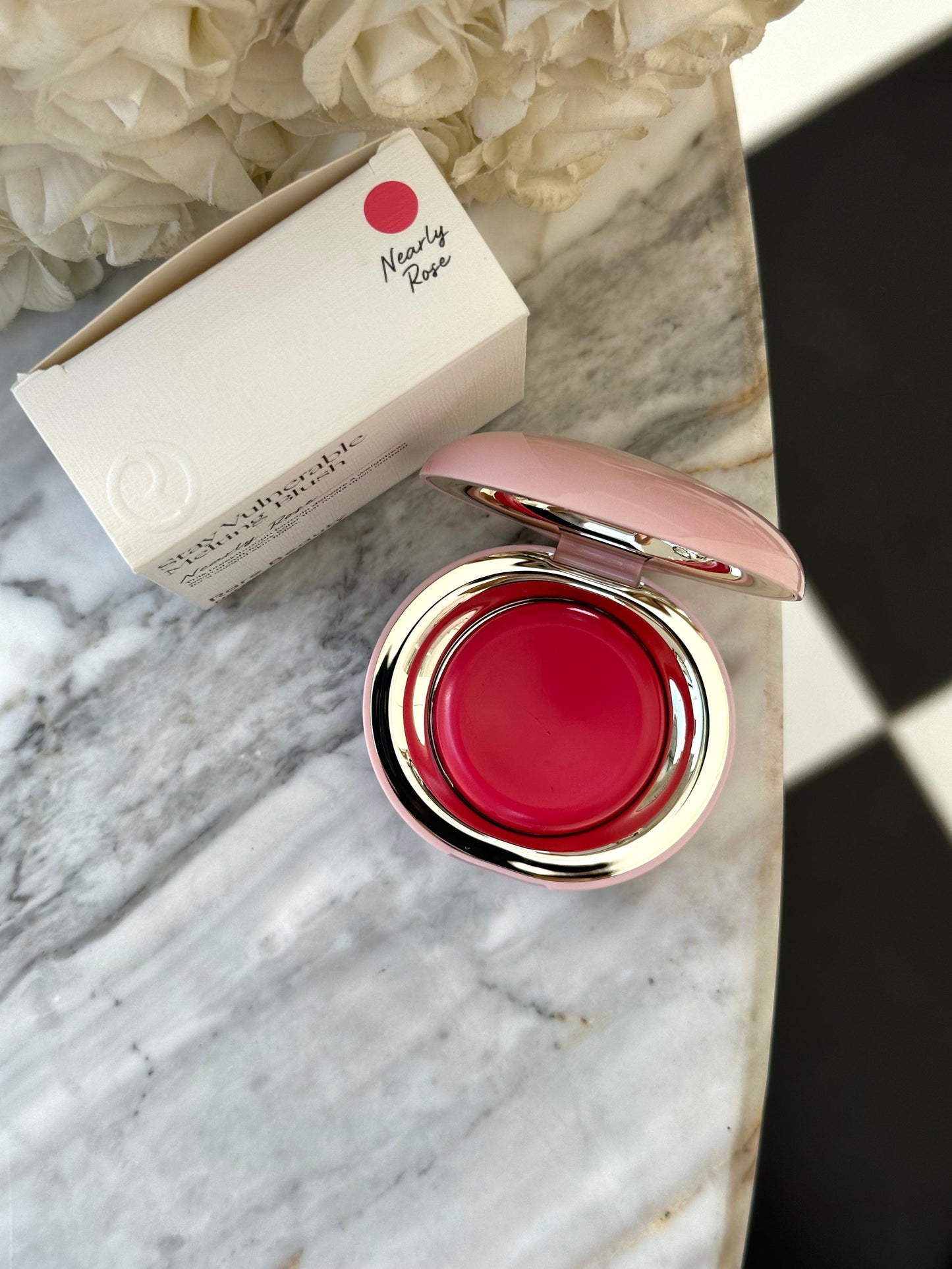RARE BEAUTY Stay Vulnerable Melting Blush - Nearly Rose